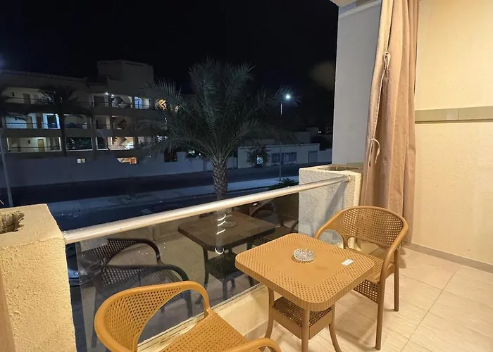 With Balcony In Florenza Luxury With 3 Pools Access At Erabia District-hurghada Gurdaka